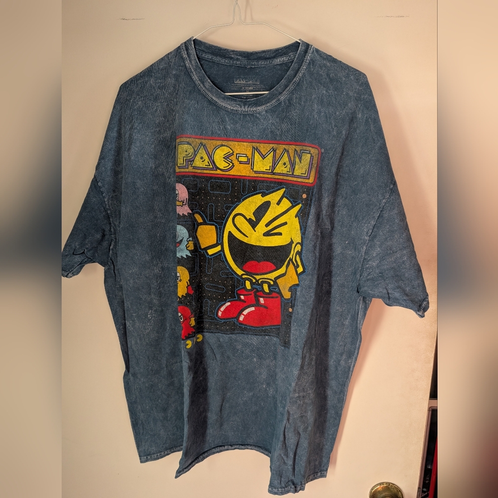 Vintage America Blue Graphic Pac-Man T-Shirt
